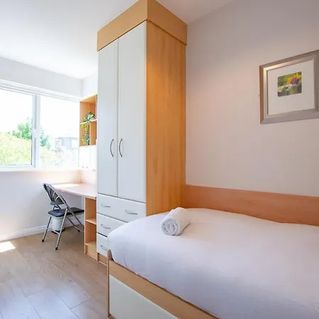 Feriehus 91 - Comfortable In - Parking Galway
