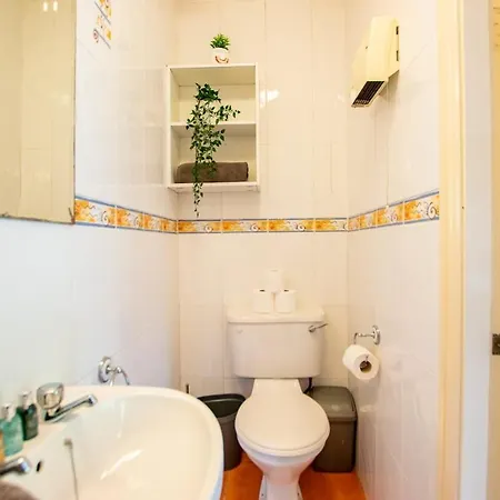 Feriehus 91 - Comfortable In - Parking Galway